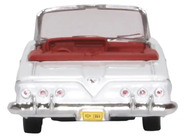 1961 Chevrolet Impala Convertible Ermine White with Roman Red Interior 1/87 (HO) Scale Diecast Model Car by Oxford Diecast #4