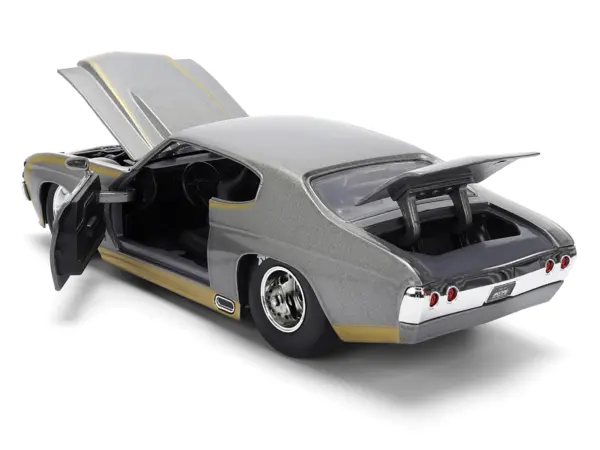 1971 Chevrolet Chevelle SS "Hurst" Gray Metallic with Gold Stripes "Bigtime Muscle" Series 1/24 Diecast Model Car by Jada #4