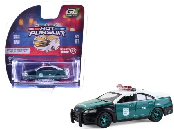 2014 Ford Taurus "New York Police Department (NYPD) Vintage Tribute Livery" Green and Black with White Top "Hot Pursuit" Series 47 1/64 Diecast Model Car by Greenlight #1