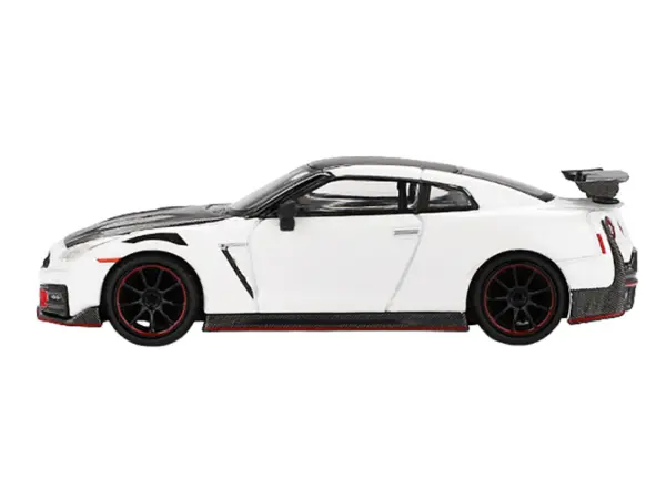 2024 Nissan GT-R Nismo (R35) Brilliant White Pearl with Carbon Hood and Top Limited Edition 1/64 Diecast Model Car by Mini GT #2