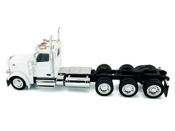 Peterbilt 589 3-Axel Day Cab White 1/87 (HO) Plastic Model Car by HO Logistics #3