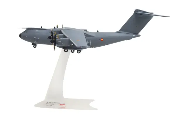 Airbus A400M Atlas Transport Aircraft "20th Squadron 15th Wing Melsbroek Air Base" Belgian Air Component 1/200 Diecast Model Airplane by Herpa #2