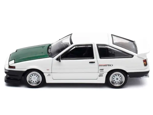 Toyota Sprinter Trueno (AE86) RHD (Right Hand Drive) "Keiichi Tsuchiya - Dori Dori Mesh Wheels" White with Green Carbon Hood 1/64 Diecast Model Car by Hobby Japan #3