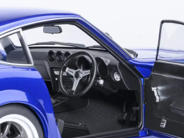 Nissan Fairlady Z RHD (Right Hand Drive) "Akuma No Z" Blue Metallic "Wangan Midnight - Comic #1 Version" Manga 1/18 Model Car by Autoart #4