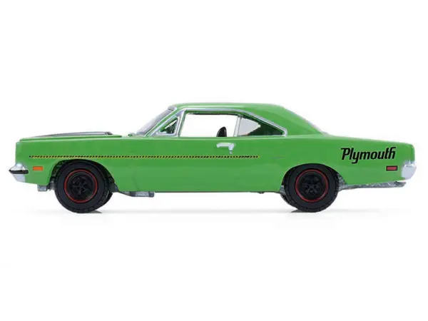 1970 Plymouth Road Runner Green with Black Hood Stripe "GreenLight Muscle" Series 30 1/64 Diecast Model Car by Greenlight #3