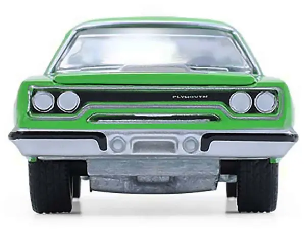 1970 Plymouth Road Runner Green with Black Hood Stripe "GreenLight Muscle" Series 30 1/64 Diecast Model Car by Greenlight #5