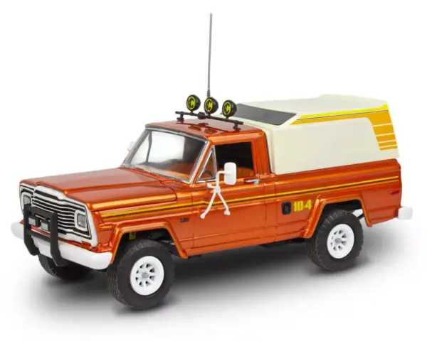 Level 4 Model Kit 1979 Jeep J-10 Pickup Truck with Camper Top 1/24 Scale Model by Revell #2
