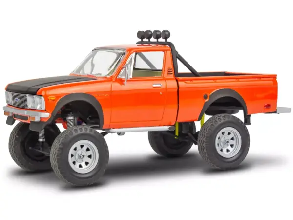 Level 4 Model Kit Chevrolet LUV 4x4 Pickup Truck "High Roller" 1/24 Scale Model by Revell #2