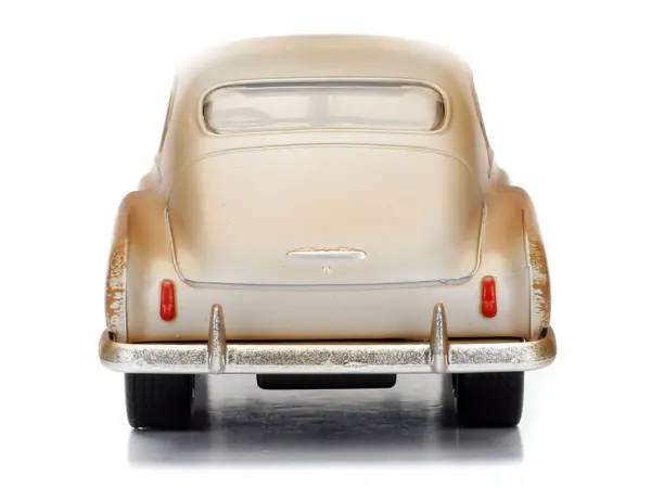 Dom's Chevrolet Fleetline Fast & Furious F8 "The Fate of the Furious" Movie 1/32 Diecast Model Car by Jada #5